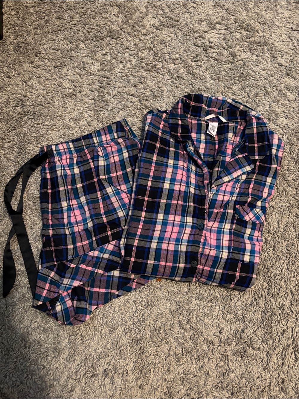 Victoria's Secret Pink, Navy & Light Blue Plaid Flannel Pajama Set